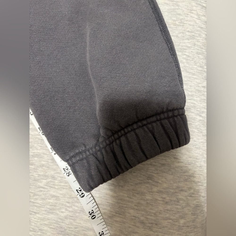 Reigning Champ Midweight Fleece Cuffed Sweatpants Carbon Size S Made in Canada - Picture 8 of 9